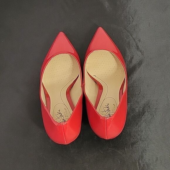 LIFETRIDE SOFT SYSTEM POINTED TOE GLOSSY LOW HEEL SLIP ON PUMP - Picture 7 of 14